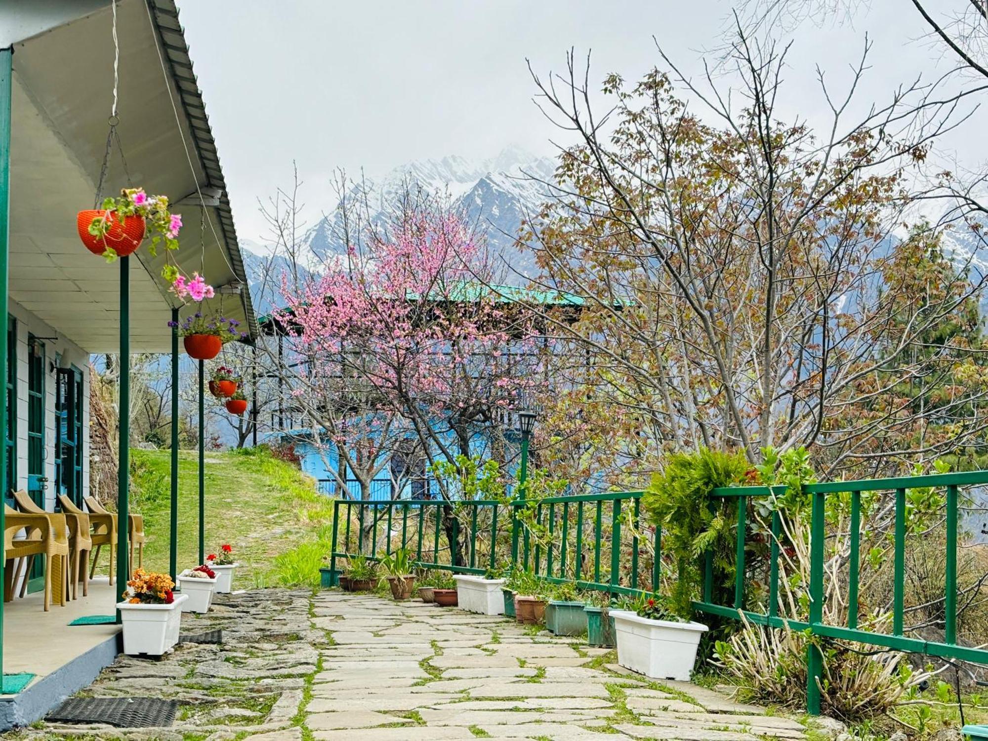 Himalayan High, Auli, By Himalayan Eco Lodges Joshimath Exterior photo